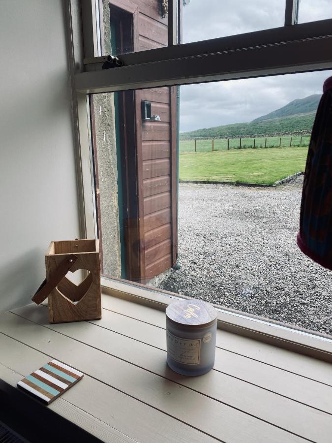Quirky Highland Cottage With Stunning Views Fearn Lodge Buitenkant foto